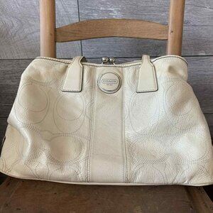 Vintage White Coach Bag | Great Condition With Few Faint Stains |Pre-loved Coach